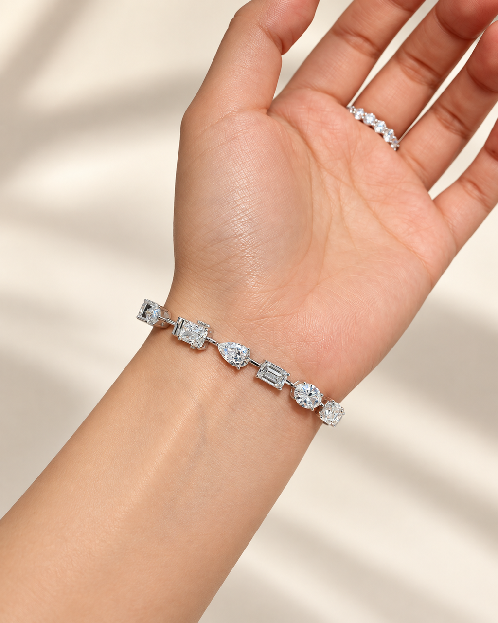 Mixed-shape diamond bracelet