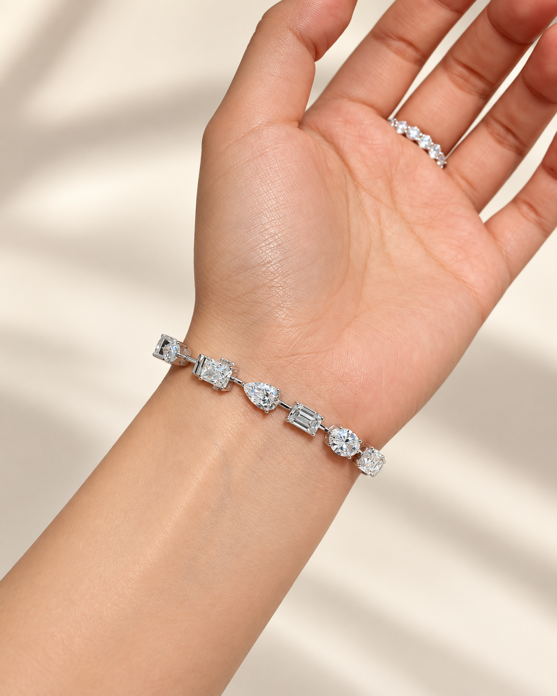 Mixed-shape diamond bracelet
