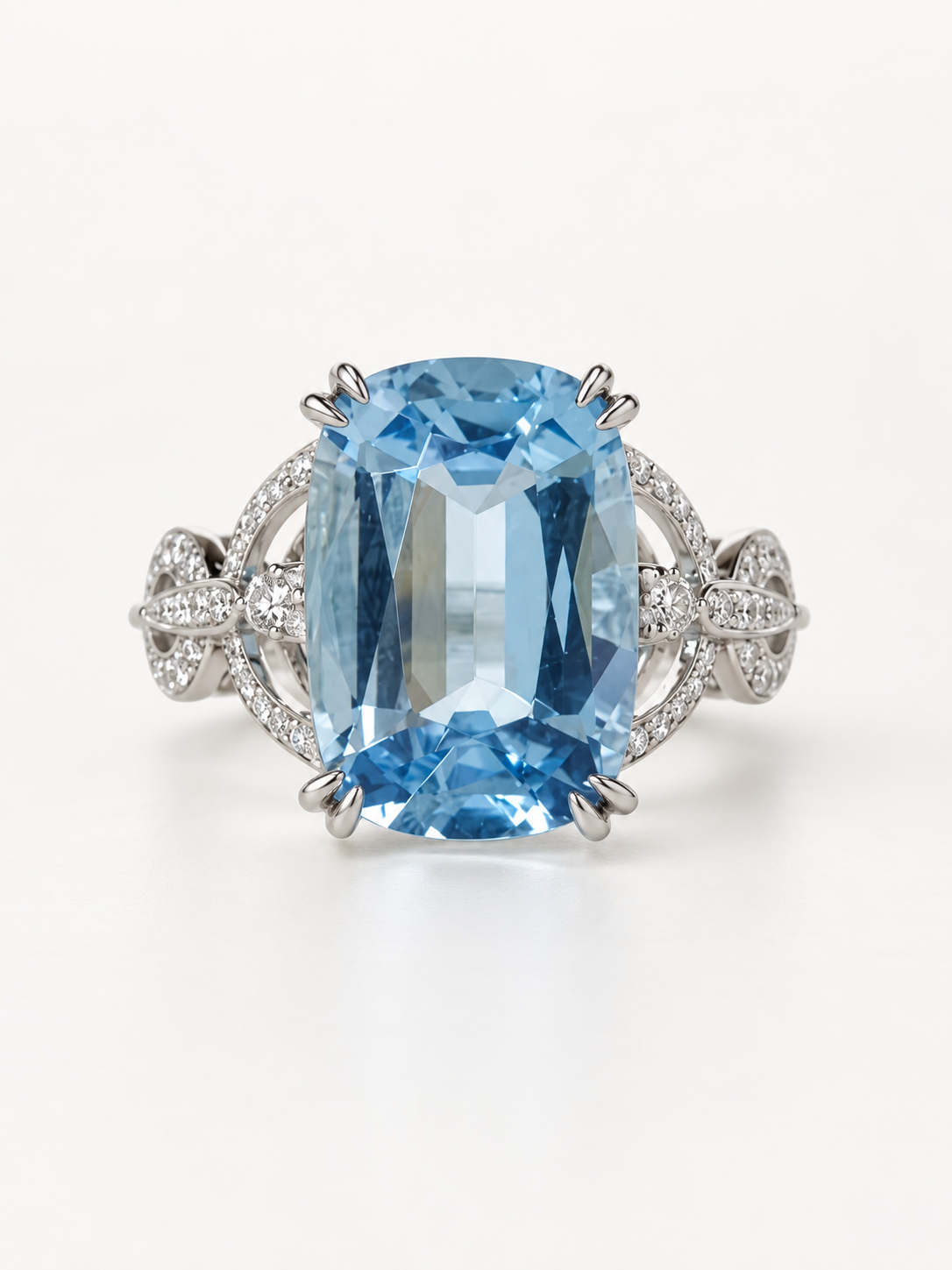 5.46 ct natural aquamarine and lab-grown diamond ring