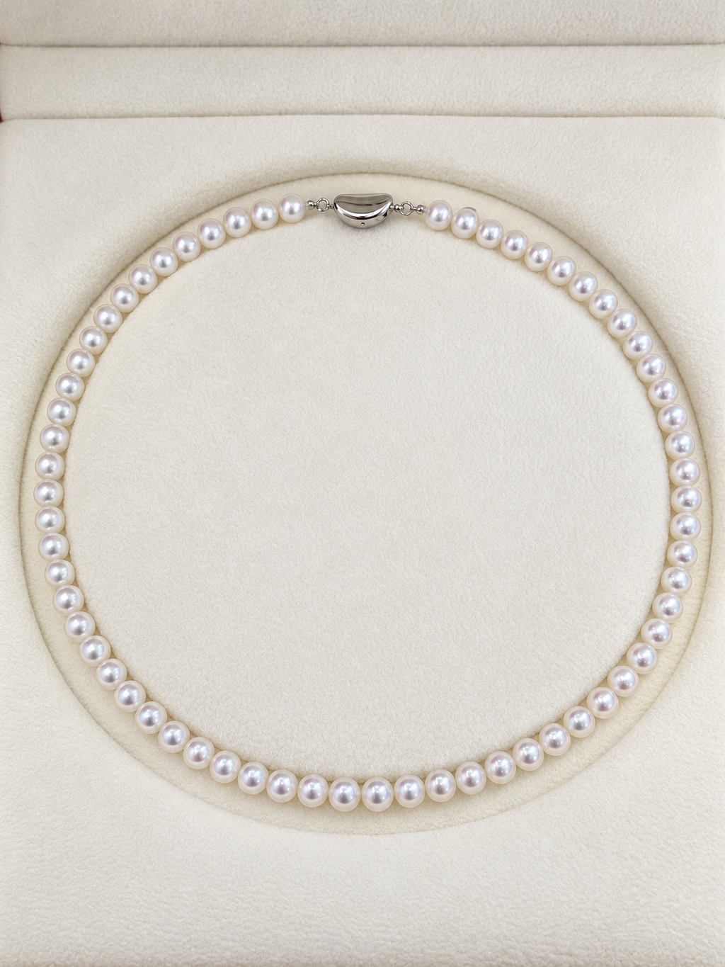Aurora freshwater bead pearl necklace, 5.5–6.5mm with 14K gold magnetic clasp