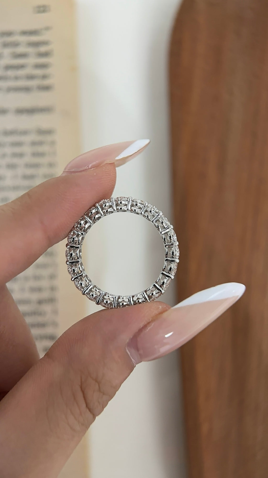Oval lab-grown diamond eternity band in PT950 platinum